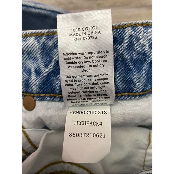 PACSUN Mom Jeans Distressed Cropped Women’s Size 24 Waist - Picture 3 of 7